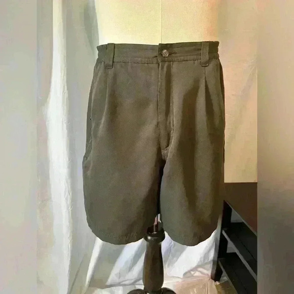 Royal Robbin’s Women’s Size 12 Shorts. Elastic Waist With Belt Loops. Olive - Picture 1 of 8